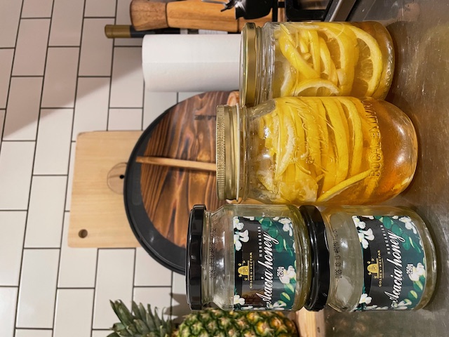 ハンガリー産アカシア蜂蜜🍯レモン🍋